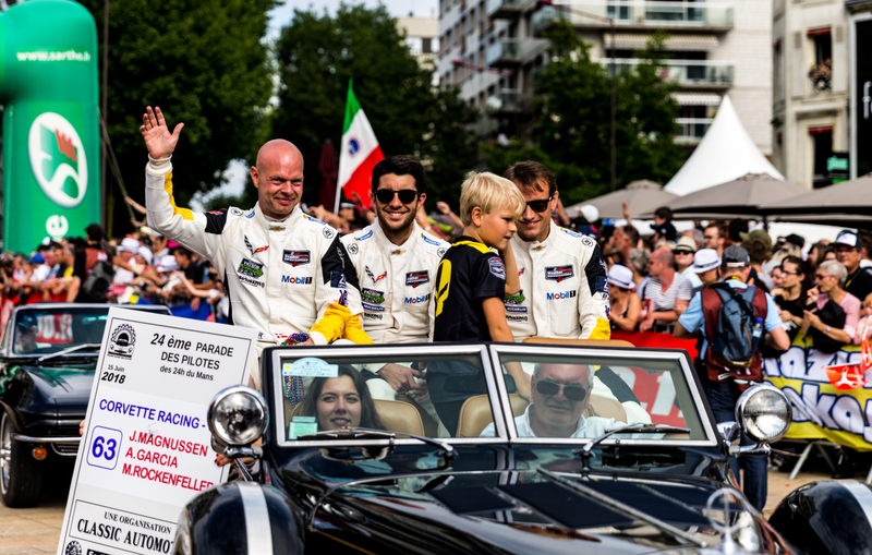 Illustration for article titled The Le Mans Driver Parade Is Absolutely Bonkers